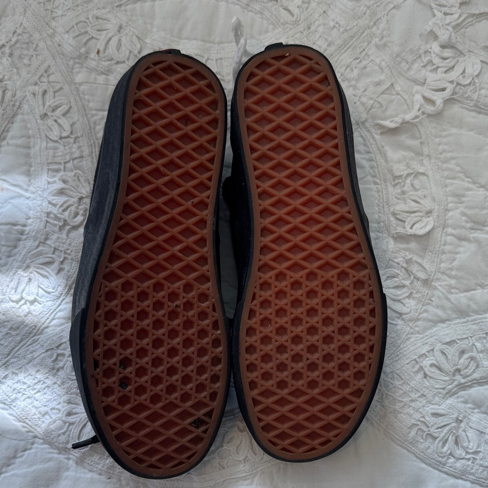 Vans Black Canvas Low-Top Sneakers - Picture 5 of 7